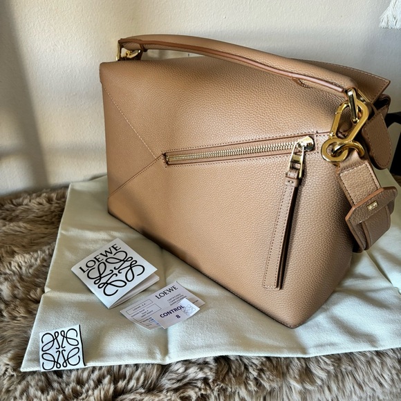 LOEWE TOFFEE PUZZLE EDGE BAG - Picture 12 of 15